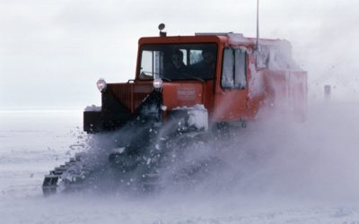 Sno-Cat at speed at Halley