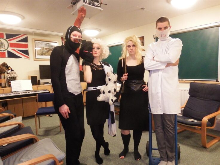 Halowe'en movie night: Feathers McGraw, Cruella deVille, Bellatrix Lestrange and Hannibal Lector (Lucy Quinn)